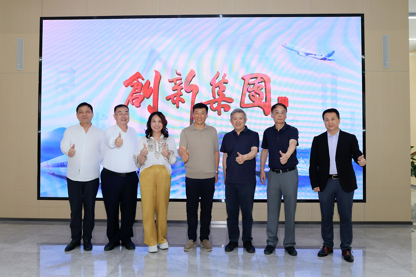 武汉大学校友企业家联谊会理事长陈东升一行来pg赏金女王走访交流